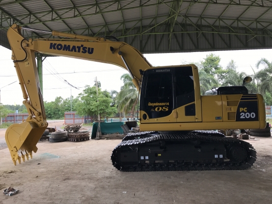 มาใหม่ครับ KOMATSU PC200-8MO สภาพสวยมาก พร้อมใช้งาน  6000 ชั่วโมง(PM7000ชม) ชมรถได้ทุกวัน สนใจติดต่อโดยตรง 081-4283210