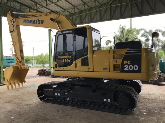 มาใหม่ครับ KOMATSU PC200-8MO สภาพสวยมาก พร้อมใช้งาน  6000 ชั่วโมง(PM7000ชม) ชมรถได้ทุกวัน สนใจติดต่อโดยตรง 081-4283210