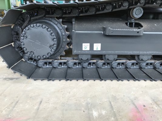 มาใหม่ครับ KOMATSU PC200-8MO สภาพสวยมาก พร้อมใช้งาน  6000 ชั่วโมง(PM7000ชม) ชมรถได้ทุกวัน สนใจติดต่อโดยตรง 081-4283210