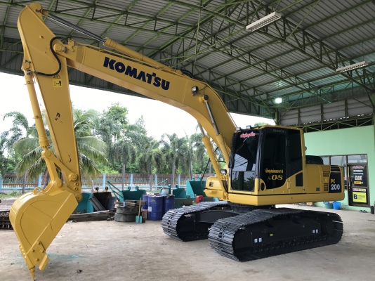 มาใหม่ครับ KOMATSU PC200-8MO สภาพสวยมาก พร้อมใช้งาน  6000 ชั่วโมง(PM7000ชม) ชมรถได้ทุกวัน สนใจติดต่อโดยตรง 081-4283210