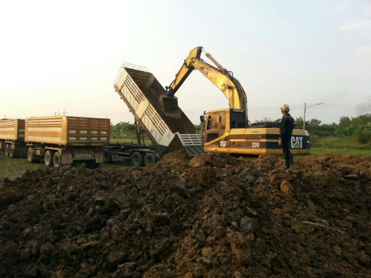 CAT 320 V1 ไฟฟ้้าครบเอวแน่น ช่วงล่างเต็มมีลายหัวเจาะ เอกสารอินวอยซ์ เจ้าของขายเอง