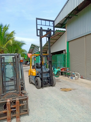 ฟอร์คลิฟท์ TCM 2.5ตันเครื่องดีเซล เสา3เมตร  ยางใหม่ ตรวจเช็ค100\%