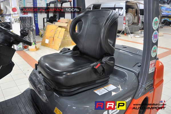 ขายรถโฟล์คลิฟท์มือสอง TOYOTA รุ่น 8FGL18-30498 นำเข้าจากประเทศญี่ปุ่น 100\% ไม่เคยใช้งานในไทย