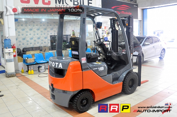 ขายรถโฟล์คลิฟท์มือสอง TOYOTA รุ่น 8FGL18-30498 นำเข้าจากประเทศญี่ปุ่น 100\% ไม่เคยใช้งานในไทย