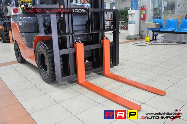 ขายรถโฟล์คลิฟท์มือสอง TOYOTA รุ่น 8FGL18-30498 นำเข้าจากประเทศญี่ปุ่น 100\% ไม่เคยใช้งานในไทย