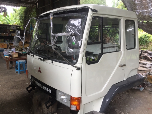 ขาย หัวสิบล้อ MITSUBISHI. เฉินหลง  สวยๆมาแล้ว เบรคทิฟฟี่ มีกันชน ภายในเบาะครบ อุปกรณ์ครบ