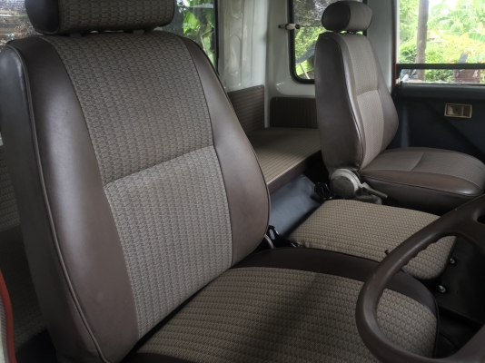 ขาย หัวสิบล้อ MITSUBISHI. เฉินหลง  สวยๆมาแล้ว เบรคทิฟฟี่ มีกันชน ภายในเบาะครบ อุปกรณ์ครบ