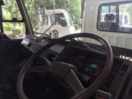 ขาย หัวสิบล้อ MITSUBISHI. เฉินหลง  สวยๆมาแล้ว เบรคทิฟฟี่ มีกันชน ภายในเบาะครบ อุปกรณ์ครบ