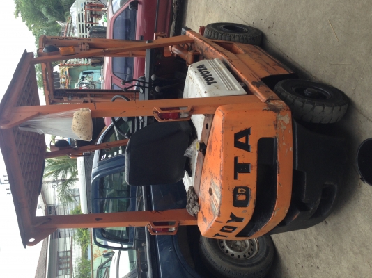 ขายรถโฟลค์ลิฟ โตโยต้า เครื่องเบนซิน 1.5 ตัน