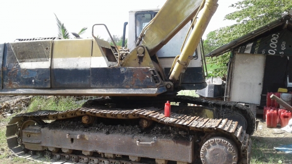 ขาย komatsu pc 200 รุ่น5 ขาย komatsu pc 200 รุ่น5