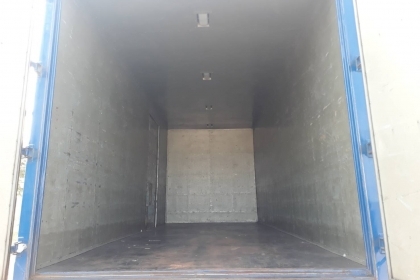 ตู้10 ล้อ 3บาน สวยๆยาว 6.5 เมตรกว้าง2.5ม สูง2.5ม ครัทชีกว้าง 87 ซ.ม สวยพร้อมใช้งาน ศุภากร 081-1903107,089-5367218 ตู้10 ล้อ 3บาน สวยๆยาว 6.5 เมตรกว้าง2.5ม สูง2.5ม ครัทชีกว้าง 87 ซ.ม สวยพร้อมใช้งาน ศุภากร 081-1903107,089-5367218