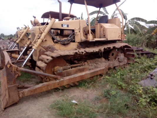 ขายครับ D-4-E ตีนเป้ด สภาพตามรูป ขายยก หรือแยก ก็ได้ครับ โซ่ ลอนเลอร์ ดีครับ แผ่นชำรุด ตามในรูปครับ ขายครับ D-4-E ตีนเป้ด สภาพตามรูป ขายยก หรือแยก ก็ได้ครับ โซ่ ลอนเลอร์ ดีครับ แผ่นชำรุด ตามในรูปครับ