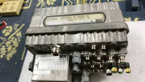 2,500 บ.ส่งถึงบ้านฟรีโทร 083-2000058 LINE ID: line832923 SEW EURODRIVE ชุดต่อควบคุมเครื่องจักรแบบครบ