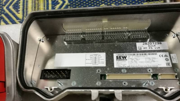 2,500 บ.ส่งถึงบ้านฟรีโทร 083-2000058 LINE ID: line832923 SEW EURODRIVE ชุดต่อควบคุมเครื่องจักรแบบครบ