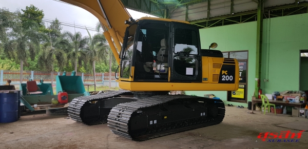 ขายรถแบคโฮ KOMATSU PC200-8MO ใช้งานเพียง 6 พันชั่วโมง (PM 7,000) สภาพนางฟ้า ทำงานสมบูรณ์ทุกระบบ