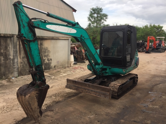 ขายรถขุดKomatsu pc30-7แอร์เย็นเจี๊ยบ พร้อมใช้งานส่งได้ทั่วไทย089-8374018