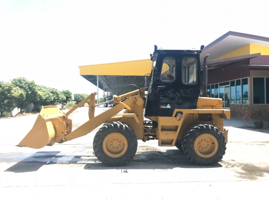 ขายรถตักKOMATSUรุ่น507นำเข้าญี่ปุ่นไม่เคยใช้งานในไทย เอวอ่อน  เครื่องดีเซล4สูบ สภาพดีพร้อมใช้งานขาย490000 081-8302909 จิรโรจน์ Line  :  jiraroj2909