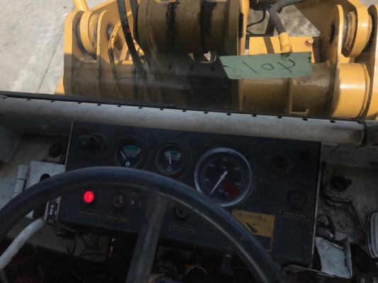 ขายรถตักKOMATSUรุ่น507นำเข้าญี่ปุ่นไม่เคยใช้งานในไทย เอวอ่อน  เครื่องดีเซล4สูบ สภาพดีพร้อมใช้งานขาย490000 081-8302909 จิรโรจน์ Line  :  jiraroj2909