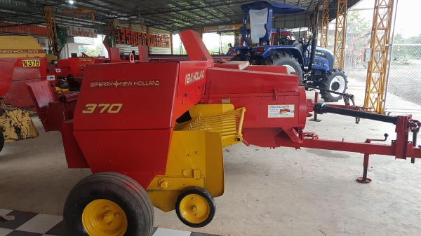 เครื่องอัดฟาง นิวฮอนแลนด์370 เก่านอกยังไม่เคยใช้ในไทย เช็คพร้อมใช้