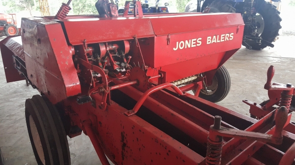 เครื่องอัดฟาง จอห์นบาเลอร์ km-10 เก่านอกยังไม่เคยใช้ในไทย เช็คพร้อมใช้ เครื่องอัดฟาง จอห์นบาเลอร์ km-10 เก่านอกยังไม่เคยใช้ในไทย เช็คพร้อมใช้