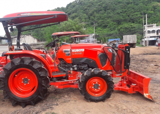 รถแทรกเตอร์มือสอง