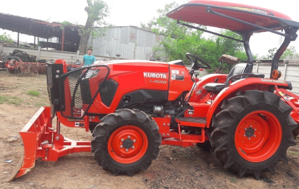 รถแทรกเตอร์มือสอง