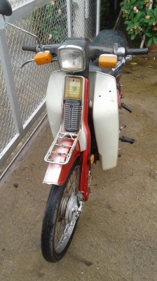 ขาย ยามาฮ่า Y80 เล่มพร้อมโอนภาษีขาดเครื่องดีไฟติดแตรดังสีเดิมโรงงานสียังสวย