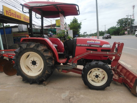 ขายรถไถยันม่าร์ EF494T รถสวยพร้อมใช้ครับ ขายรถไถยันม่าร์ EF494T รถสวยพร้อมใช้ครับ