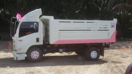 รถอีซุซุ 6 ล้อดั้ม NPR 150 แรงม้า. , ( รถ สวย. ) สนใจติดต่อ 081 - 6079515 รถอีซุซุ 6 ล้อดั้ม NPR 150 แรงม้า. , ( รถ สวย. ) สนใจติดต่อ 081 - 6079515