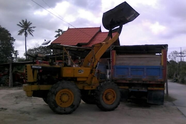 ขายรถตักล้อยาง Komatsu Jh30