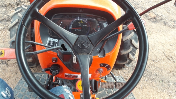 รถแทรกเตอร์มือสอง รถแทรกเตอร์มือสอง