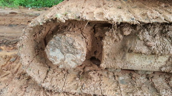 ขาย แบคโฮ CAT 318D2 L ออกห้างมือเดียวปี 58 รถสวยเต็มทุกระบบ ใช้งานน้อยแค่ 6,XXX ชม. เอกสารสัญญาซื้อขายจากบริษัท