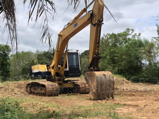 ขายด่วน รถแบคโฮ komatsu 200/5 ไฟฟ้าครบ ระบบเต็ม เครืองปั้มดี โซ่ เอวแน่น มีเอกสารอินวอย พร้อมชุดโอน  รถสวยพร้อมใช้งานครับ ขาย 600000 บาท