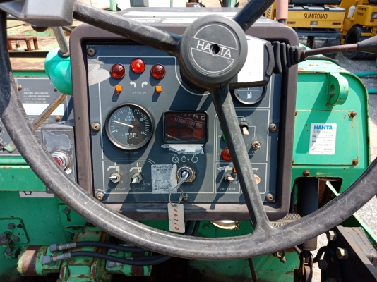 มาใหม่ พร้อมใช้ รถปูยาง 3เมตร HANTA F31W2 นำเข้าจากญี่ปุ่น โทร.090-986-2521 อ๊อบ