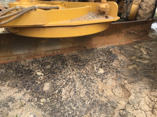 รถเกรด CAT.140 K ทำงาน 2 พันกว่า ชม.เอกสารเล่มทะเบียนราคา 4,700,000