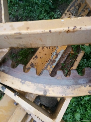 ขาย 295,000 รถเกรด KOMATSU GD 305 M เครื่องดี เกียร์ดี รถบบไฮดอร์ลิคแรง ยางดี รถพร้อมใช้ราคาถูก รถอยู่ สระแก้ว 064-191-1112