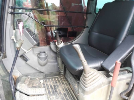 ขาย 1,950,000 แบคโฮบูมยาว 18 ม. HITACHI ZX 210-1 LC บูมยาว 6,000 ชม.เต็มสุดๆ ห้องโดยสารยังมีกลิ่นใหม่อยู่เลย เอกสารเล่ม  รถสวยพร้อมใช้เอกสารพร้อมโอน รถอยู่ ปทุมธานี สามโคก 090-772-3710 090-772-3708