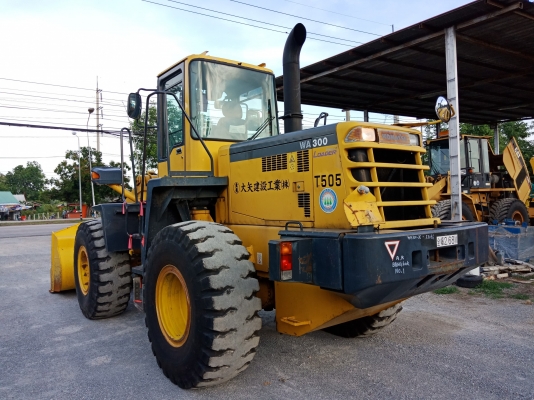 รถตัก เก่านอก ขายถูก KOMATSU WA300-3E จากญี่ปุ่นแท้ สภาพสวย พร้อมใช้งาน โทร.090-986-2521 อ๊อบ