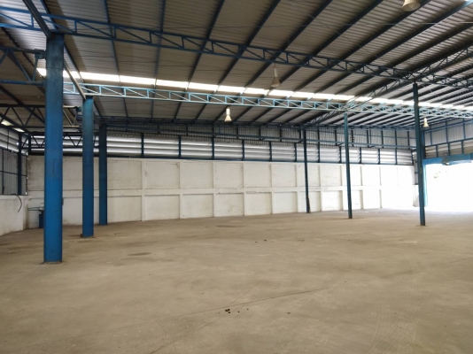 ขายโกดังเนื้อที่1062ตารางเมตรราคา400,000บาทค่ารื้อ50,000บาทหรือผู้ซื้อจะรื้อเองก็ได้