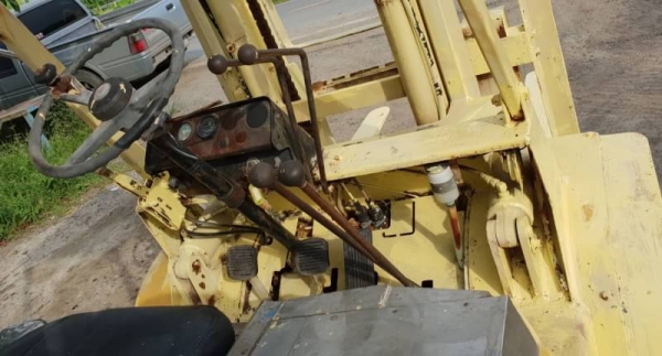 ขายด่วนรถยกดีเซลMITSUBISHI FD30-18 ยก3ตันเพาเวอรเสาสูง3เมตรยกให้ดูของหนัก3ตันสบายๆๆจริงๆวิ่งให้ดูจริงๆรถนอกนำเข้ายังไม่เคยใช้งานในเมืองไทยเลย