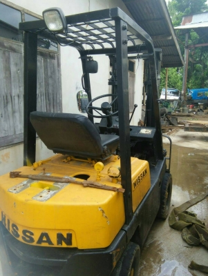 ขายฟอร์คลิฟต์ NISSAN ขนาด ตันครึ่ง สภาพพร้อมไช้