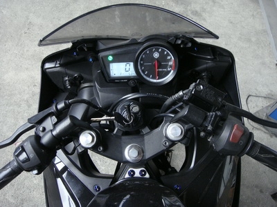 R15 สวยๆๆ 43000 บาท R15 สวยๆๆ 43000 บาท