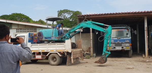 ขายด่วนรถเเบคโฮ ซูมิโตโม SH65U2รถนอกเพื่งนำเข้ามาใหม่สวยเดิมๆเคื่องดีปั่มแรงคอลโทลน้ำมันปั้มนิ้ว บูมอามร์สวยเร็วแรงไม่โหลด เครื่องอีซูซู4สูบ 4LE1ระบบออโต้คันเร่งครบรถยังไม่เคยใช้งานในไทยเลย