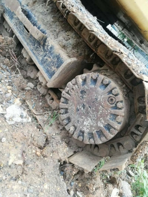 ขาย 1,200,000 CAT 321 BSR พร้อมหัวเจาะ 2 หัว ไฟฟ้าครบ เครื่องดี ปั้มแรง เอวแน่น ช่วงล่างเต็ม สภาพเก่านอก รถพร้อมใช้ เอกสารแจ้งจําหน่าย รถอยู่ ปทุมธานี 090-772-3710 090-772-3708