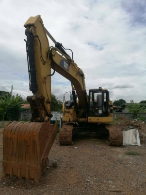 ขาย 1,200,000 CAT 321 BSR พร้อมหัวเจาะ 2 หัว ไฟฟ้าครบ เครื่องดี ปั้มแรง เอวแน่น ช่วงล่างเต็ม สภาพเก่านอก รถพร้อมใช้ เอกสารแจ้งจําหน่าย รถอยู่ ปทุมธานี 090-772-3710 090-772-3708