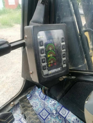 ขาย 1,200,000 CAT 321 BSR พร้อมหัวเจาะ 2 หัว ไฟฟ้าครบ เครื่องดี ปั้มแรง เอวแน่น ช่วงล่างเต็ม สภาพเก่านอก รถพร้อมใช้ เอกสารแจ้งจําหน่าย รถอยู่ ปทุมธานี 064-191-1112