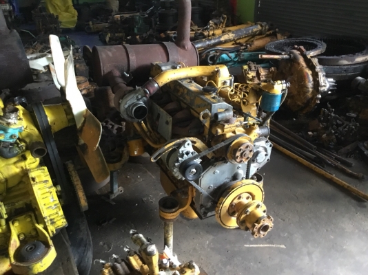 เครื่องรถแบคโค KOMATSU 200-5 เครื่อง สวยสภาพดี ขายราคาต่อรองใด้ เครื่องรถแบคโค KOMATSU 200-5 เครื่อง สวยสภาพดี ขายราคาต่อรองใด้