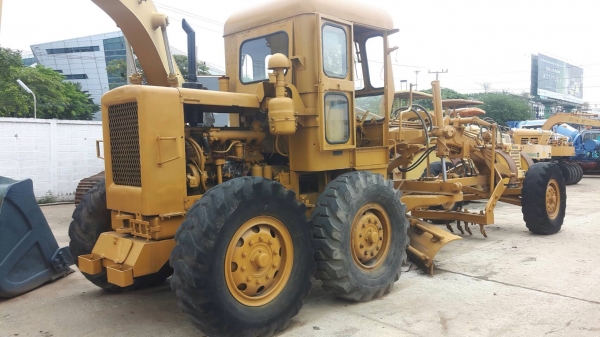 รถเกรดโคมัสสุ GD37-4 เก่าญี่ปุ่นเอกสารอินวอยราคา 950,000 รถเกรดโคมัสสุ GD37-4 เก่าญี่ปุ่นเอกสารอินวอยราคา 950,000