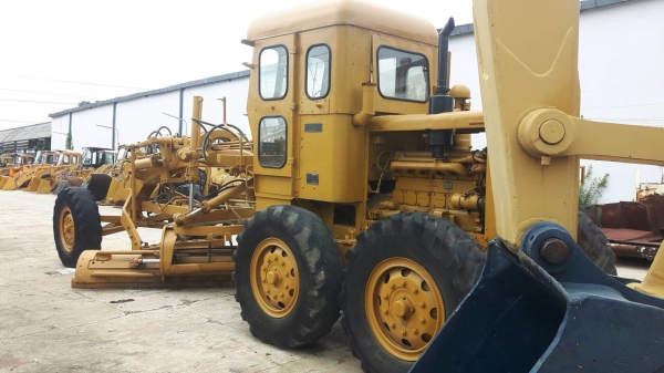 รถเกรดโคมัสสุ GD37-4 เก่าญี่ปุ่นเอกสารอินวอยราคา 950,000 รถเกรดโคมัสสุ GD37-4 เก่าญี่ปุ่นเอกสารอินวอยราคา 950,000