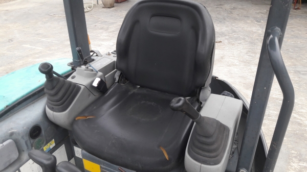 รถขุดโกเบลโก้ コベルコ Kobelco SK35SR-3 เก่าญี่ปุ่น